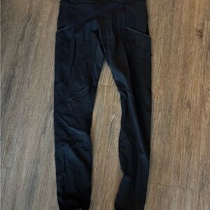 Lululemon Women’s 4 Black brushed  Pants